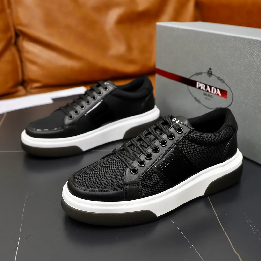 Men's shoes: 680💰Top original order Brand: PRADA (Prada) Standard code: Men's size 38/44 (45 can be customized) Grade: Same as the official website Material: Original cowhide stitched with imported cloth, cowhide lining, original combination of two-color wear-resistant soft outsole Style category: casual sports version, young fashion, European and American trend, British style Color: actual picture color